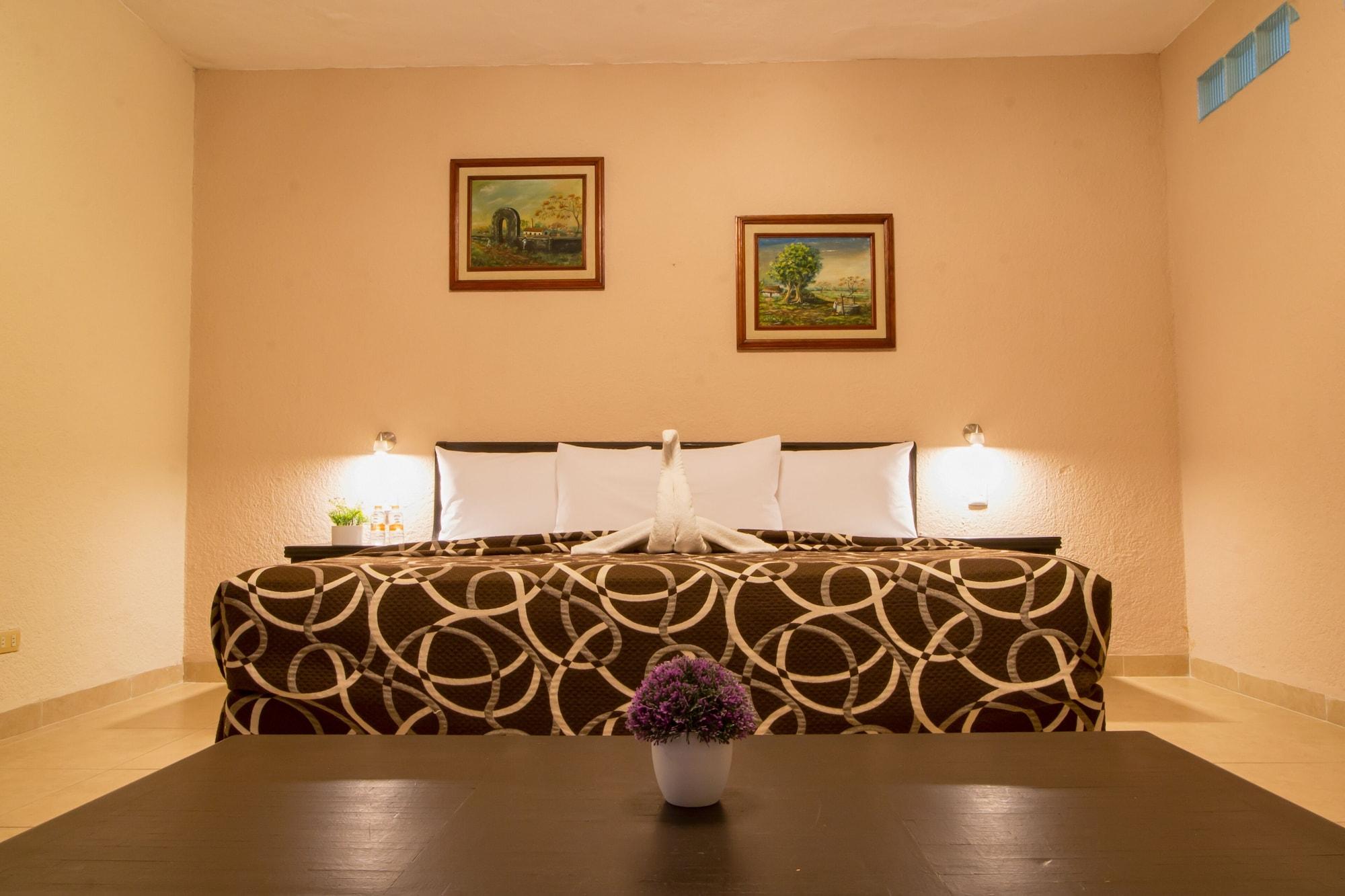 Hotel Colon Mérida Esterno foto