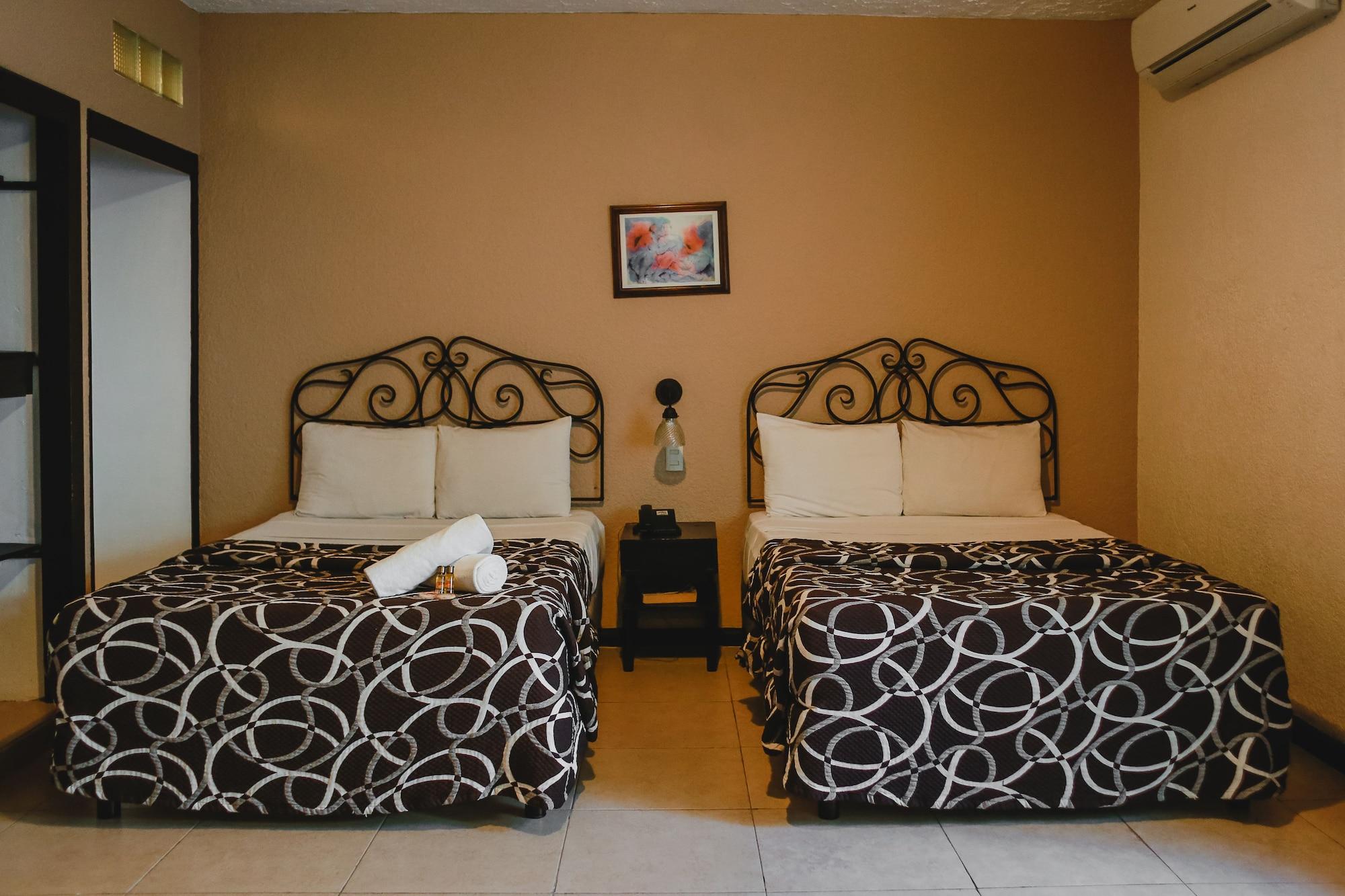 Hotel Colon Mérida Esterno foto
