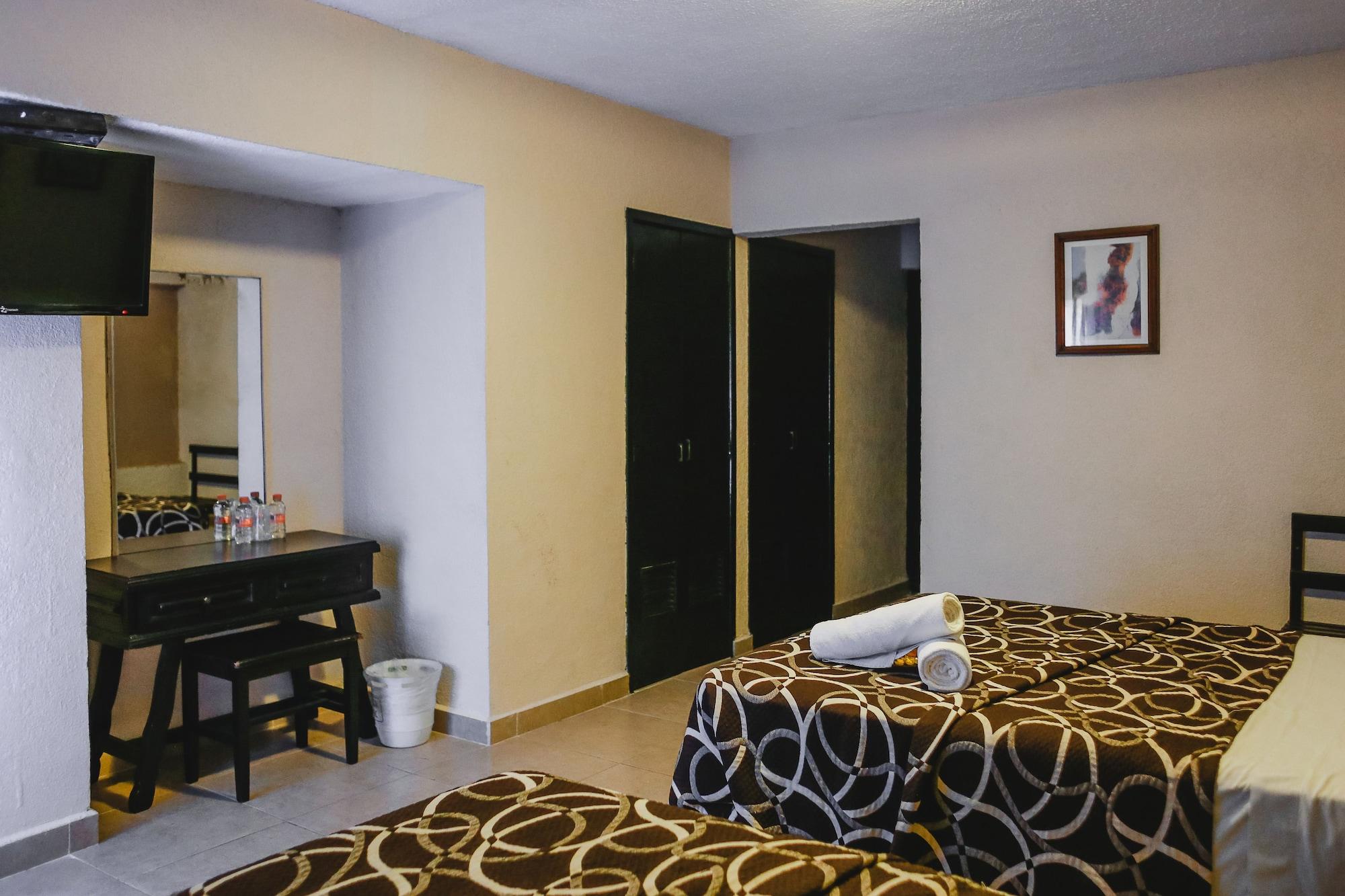 Hotel Colon Mérida Esterno foto