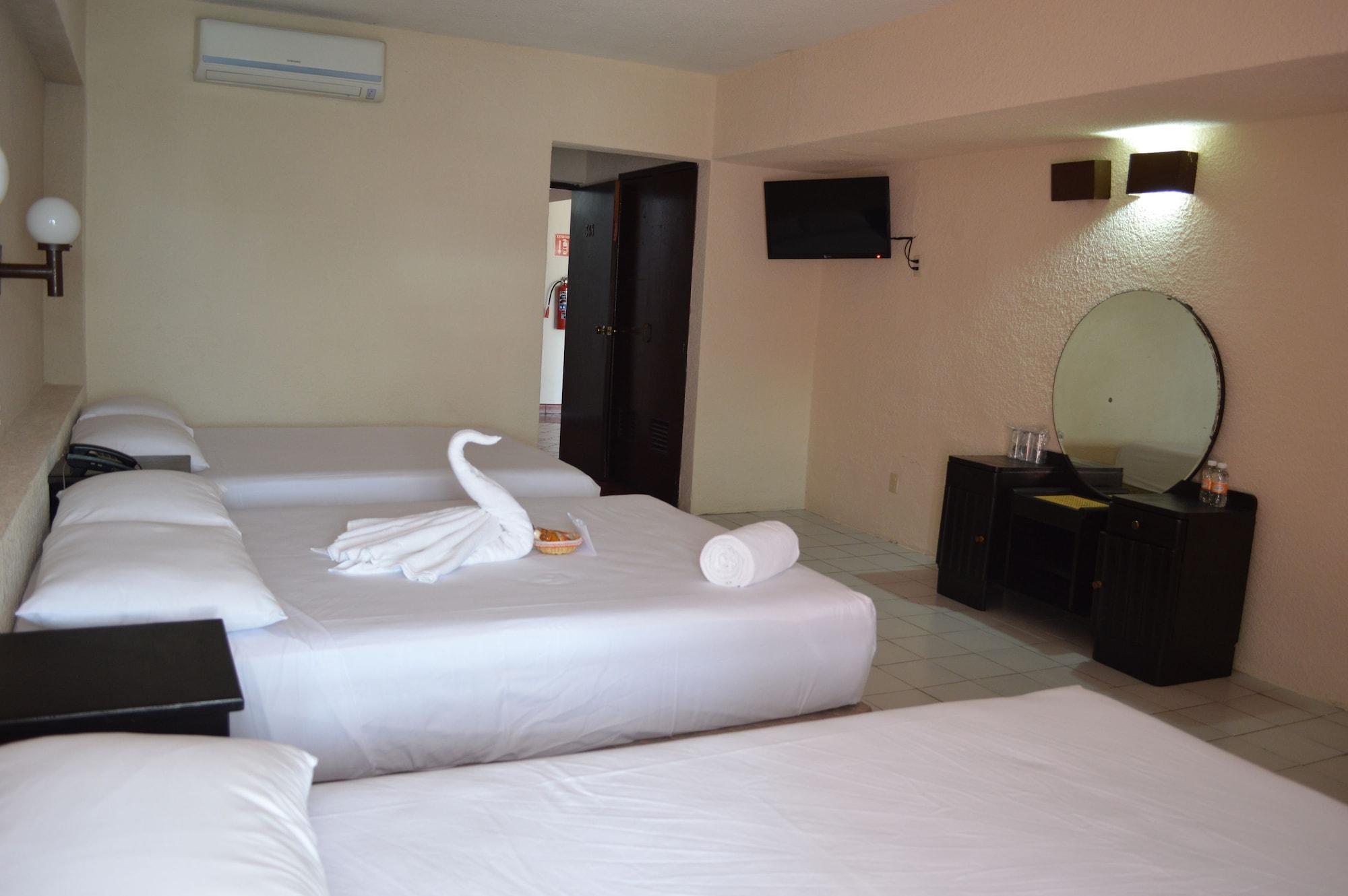 Hotel Colon Mérida Esterno foto