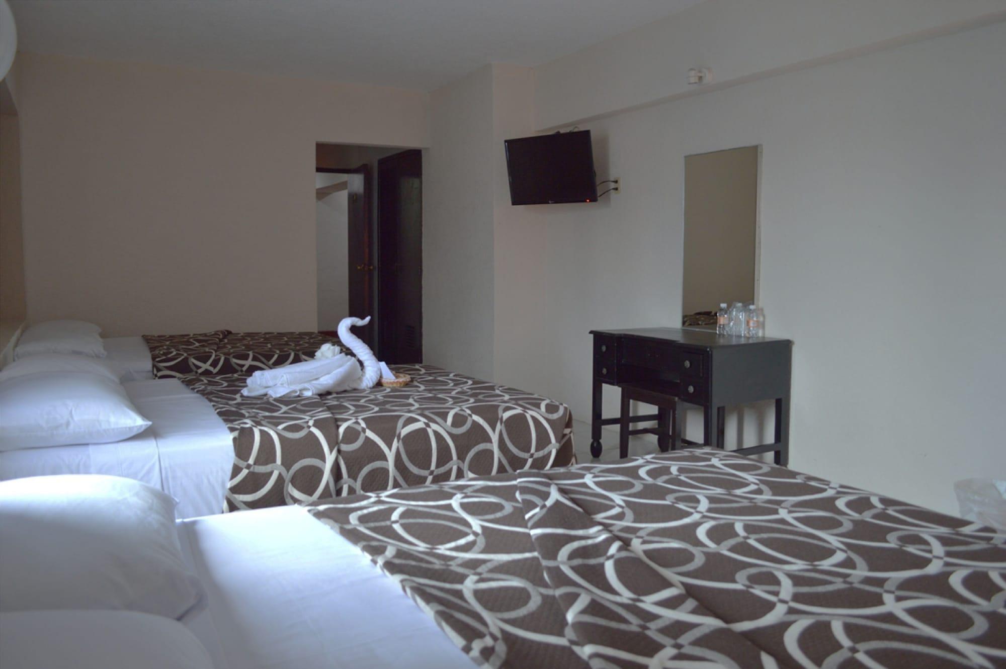 Hotel Colon Mérida Esterno foto