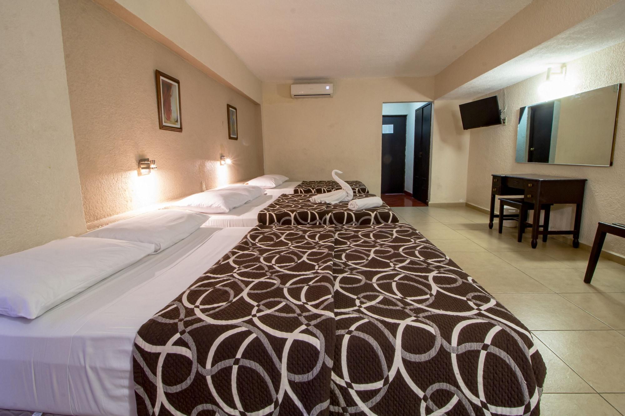 Hotel Colon Mérida Esterno foto