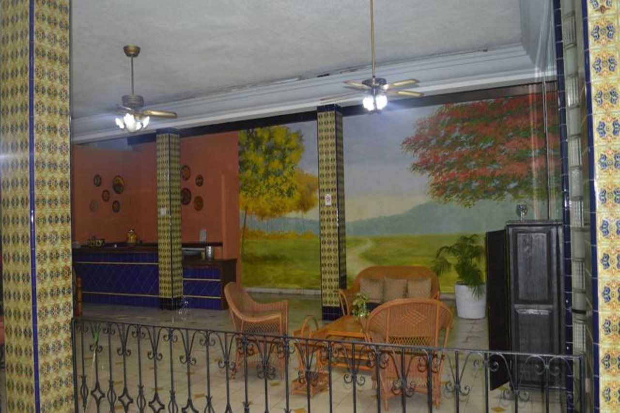 Hotel Colon Mérida Esterno foto