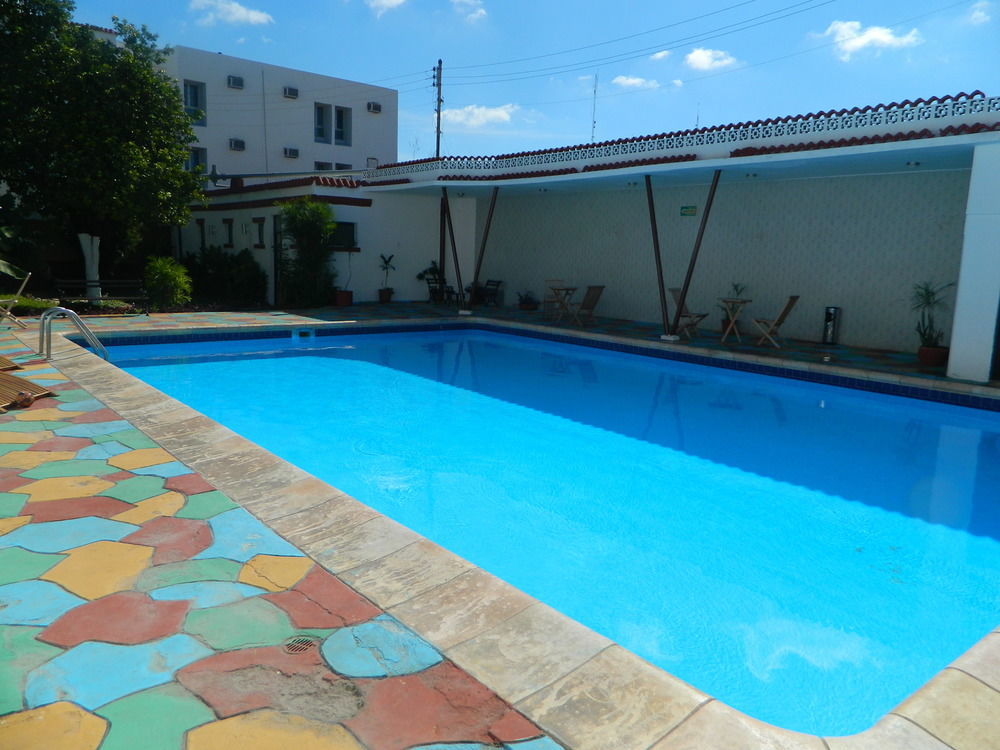 Hotel Colon Mérida Esterno foto